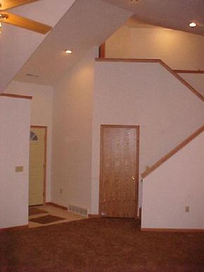 Atwater Ohio for rent.  14' vaulted ceilings.  2 car garage. Click on the photo for details.